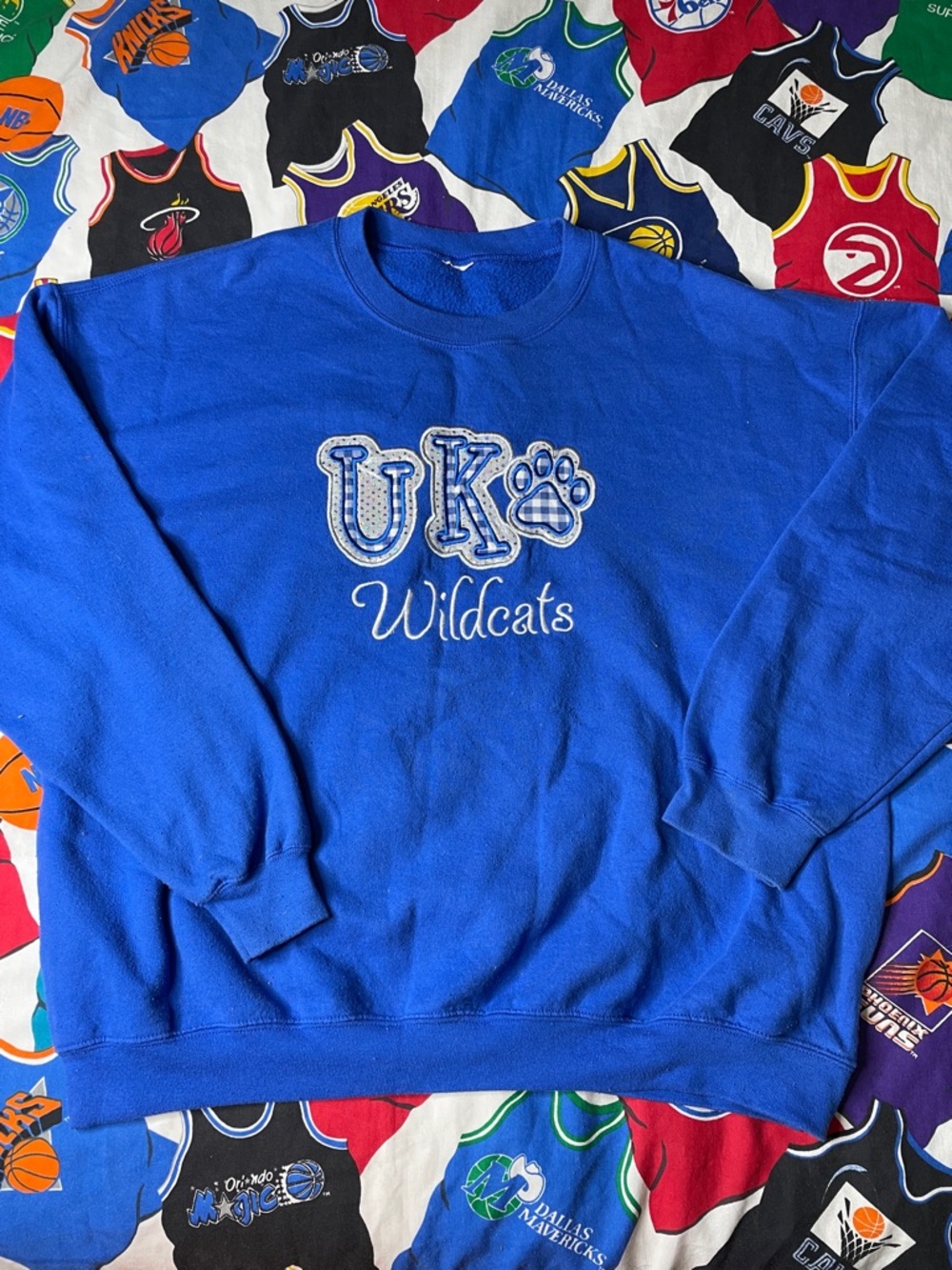 Vintage NCAA Kentucky Wildcats Embroidered Hoodie